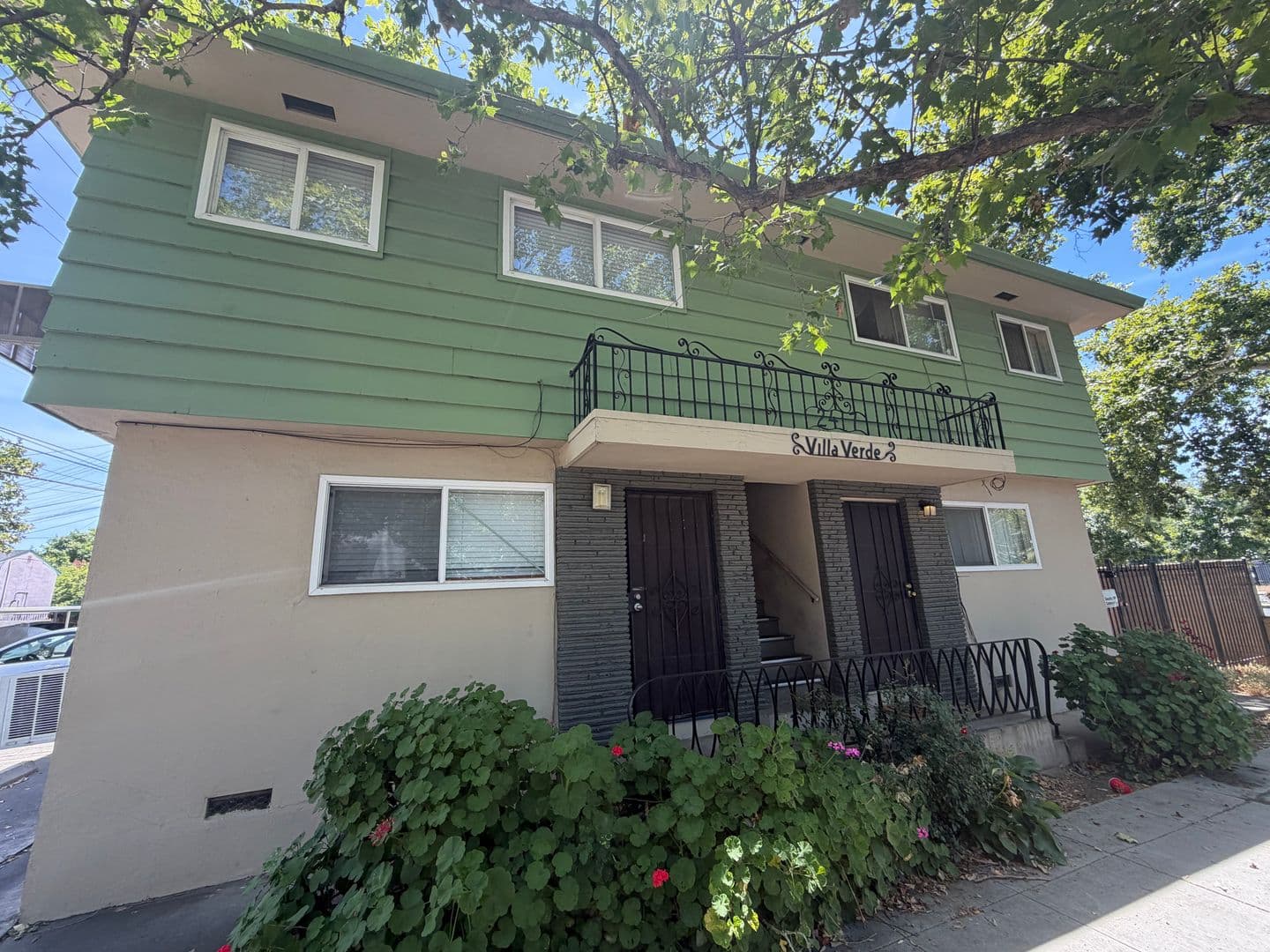 Sacramento Apartment: 2417 26th Street