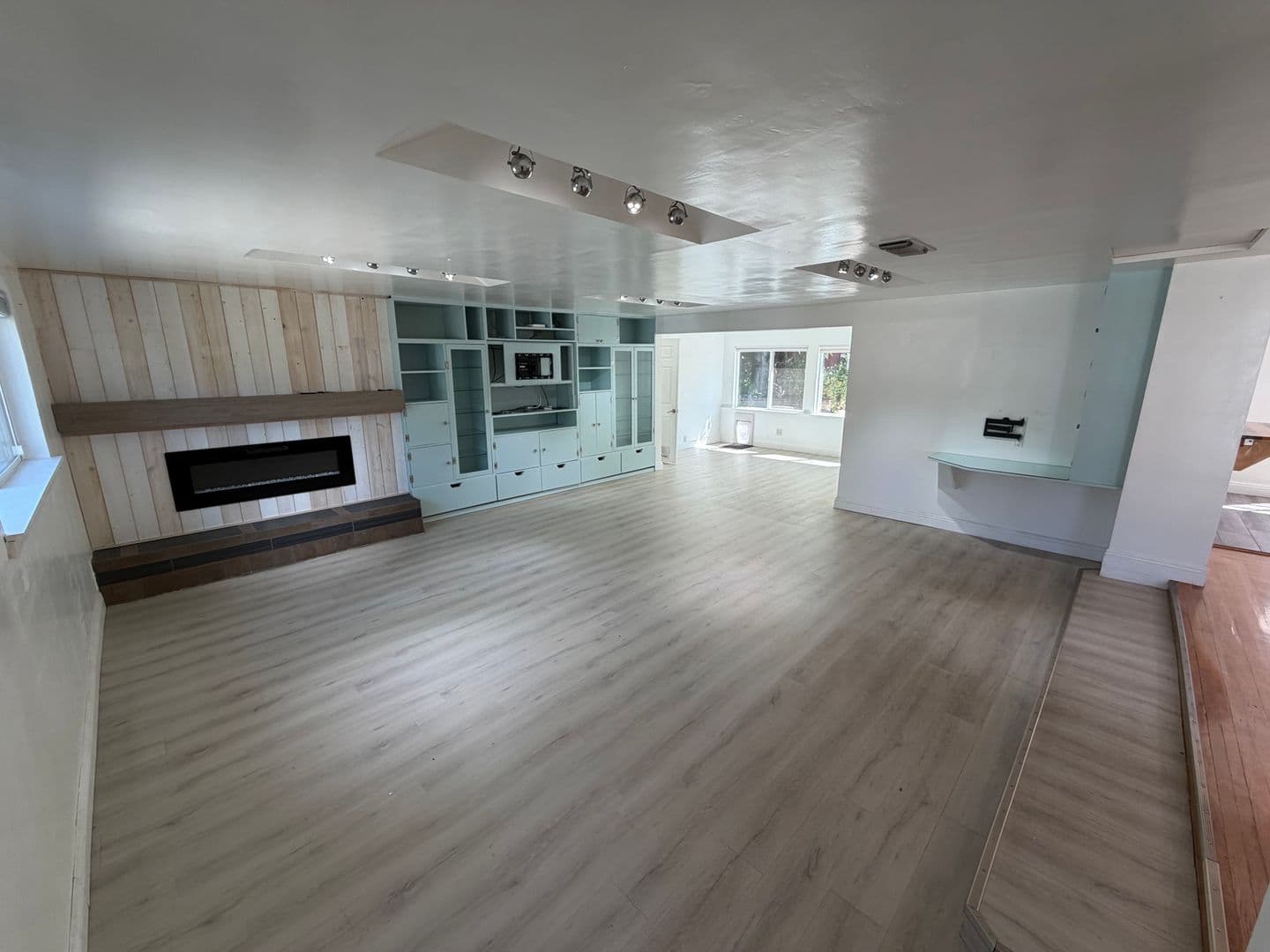 Fair Oaks House: 7210 Zelinda Drive