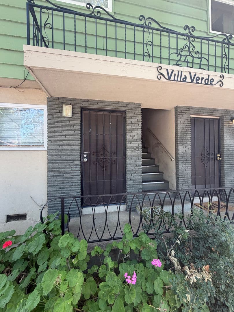 Sacramento Apartment: 2417 26th Street