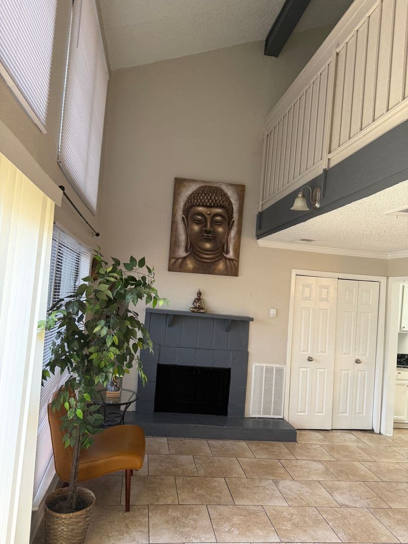 Dallas Apartment: 11511 Ferguson Rd