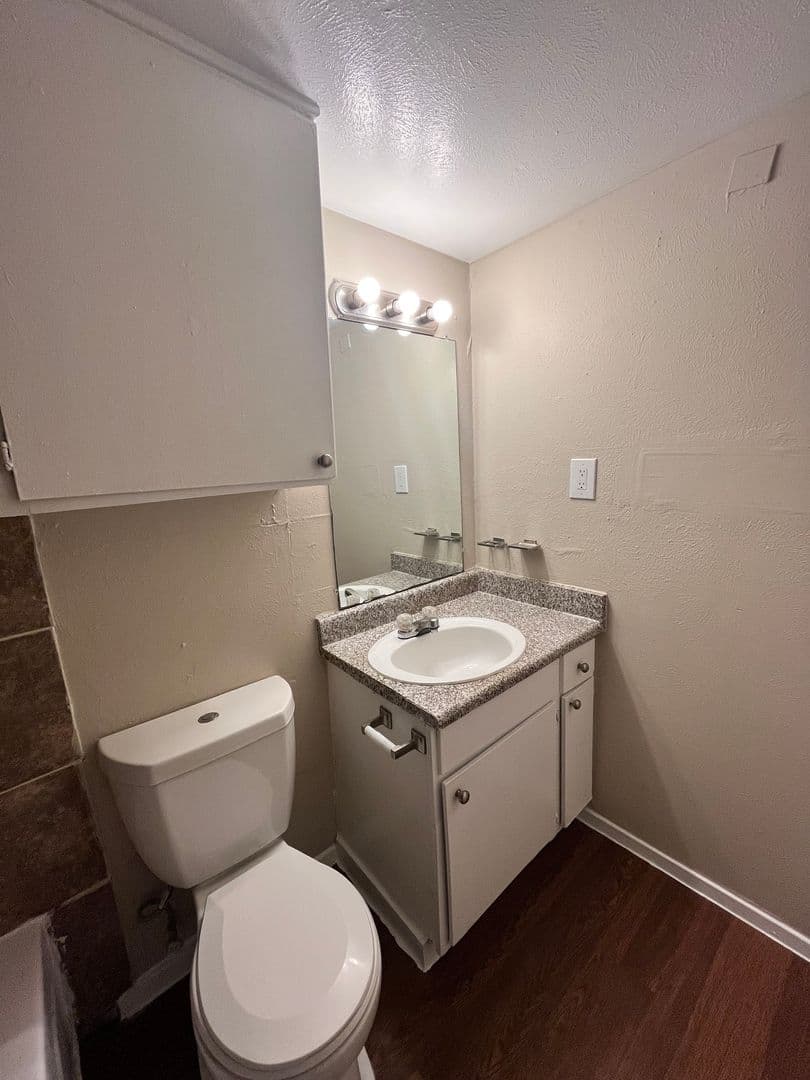 Dallas Apartment: 2838 Royal Lane