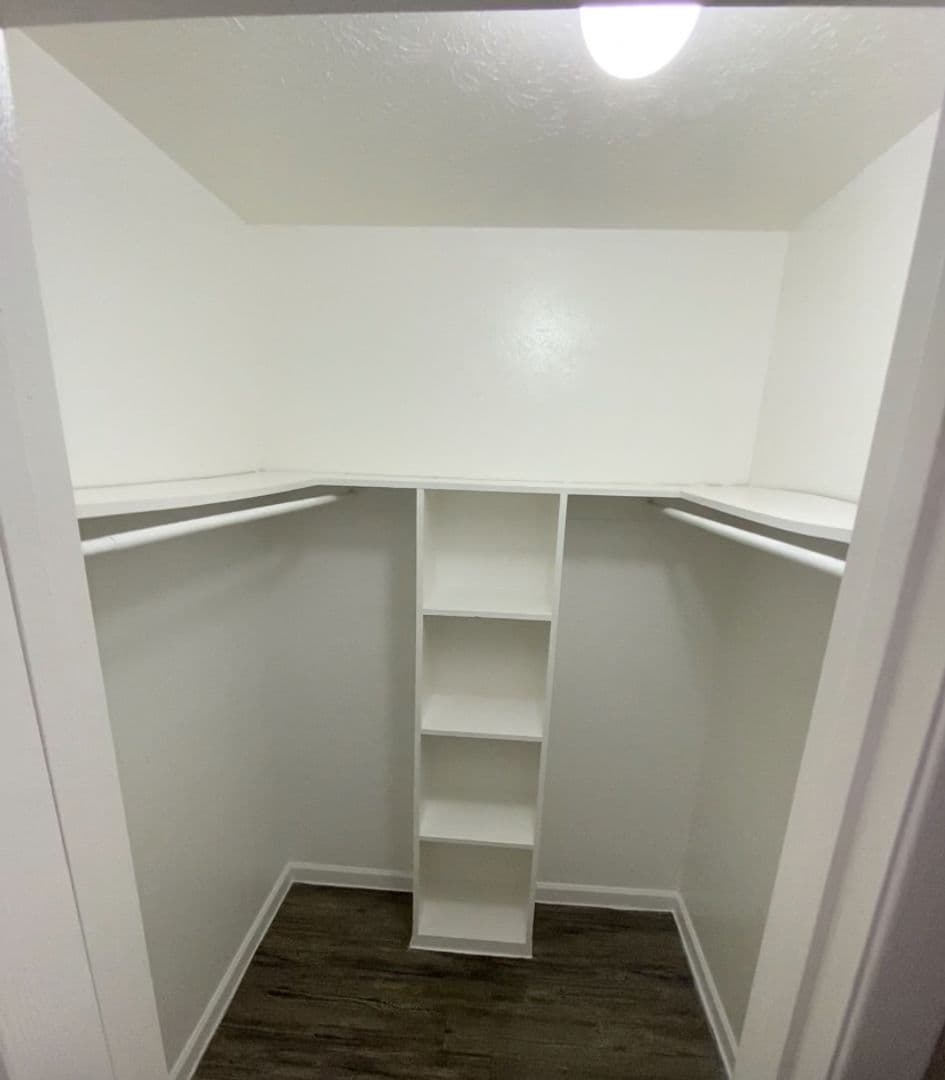 Dallas Apartment: 8039 Chariot Dr