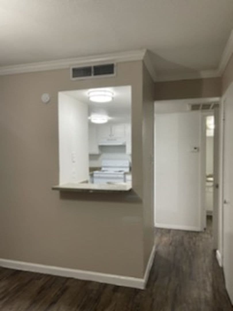 Dallas Apartment: 8039 Chariot Dr