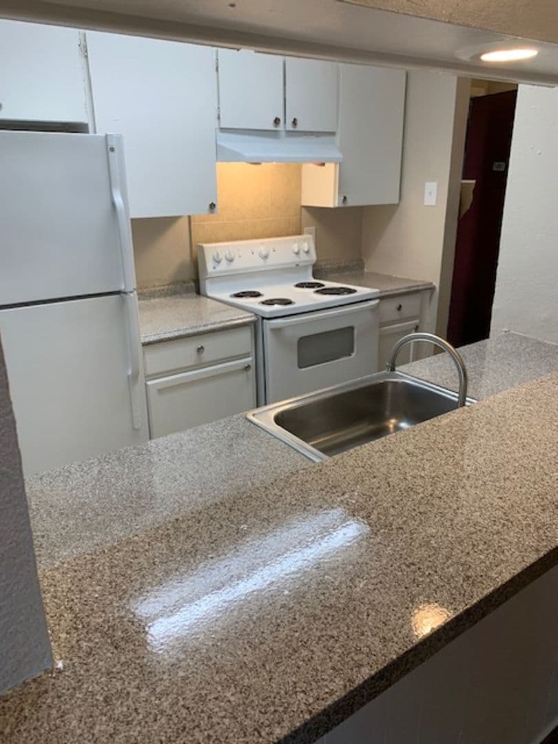 Dallas Apartment: 9874 Dale Crest Dr