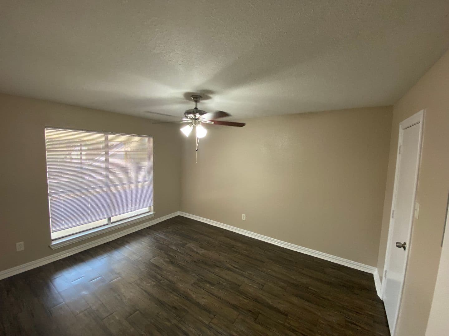 Dallas Apartment: 8039 Chariot Dr