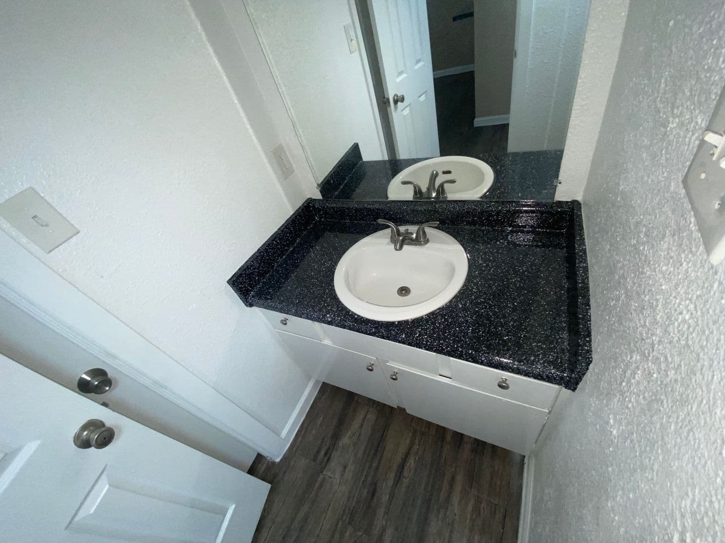 Dallas Apartment: 8039 Chariot Dr