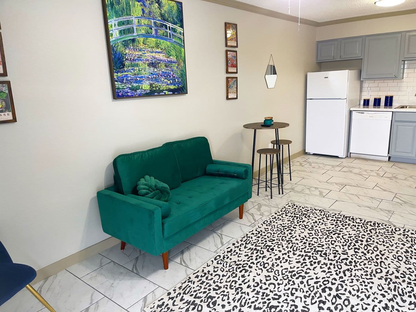 Commerce Apartment: 801 Culver St