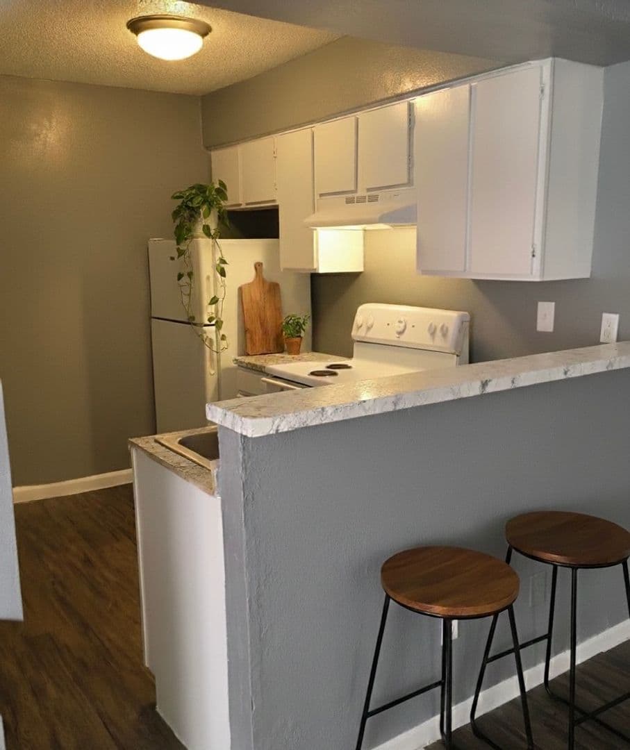 Fort Worth Apartment: 5720 Meadowbrook Dr