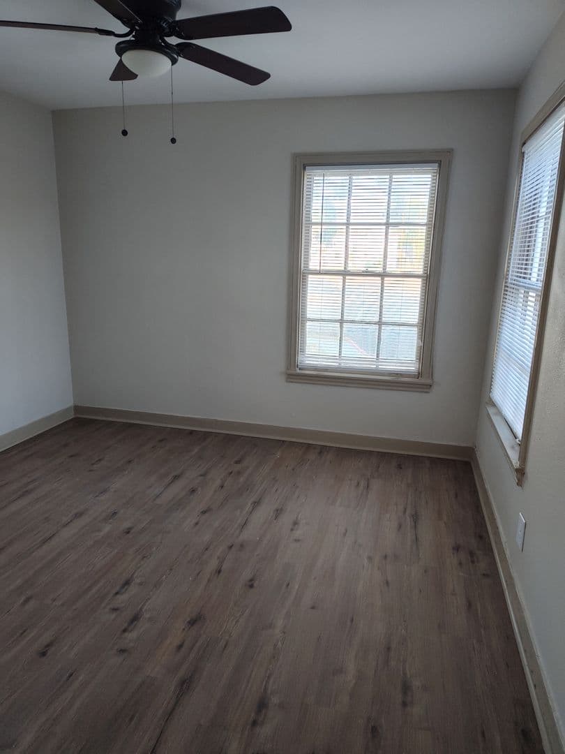 Corpus Christi Apartment: 100 Buccaneer Dr