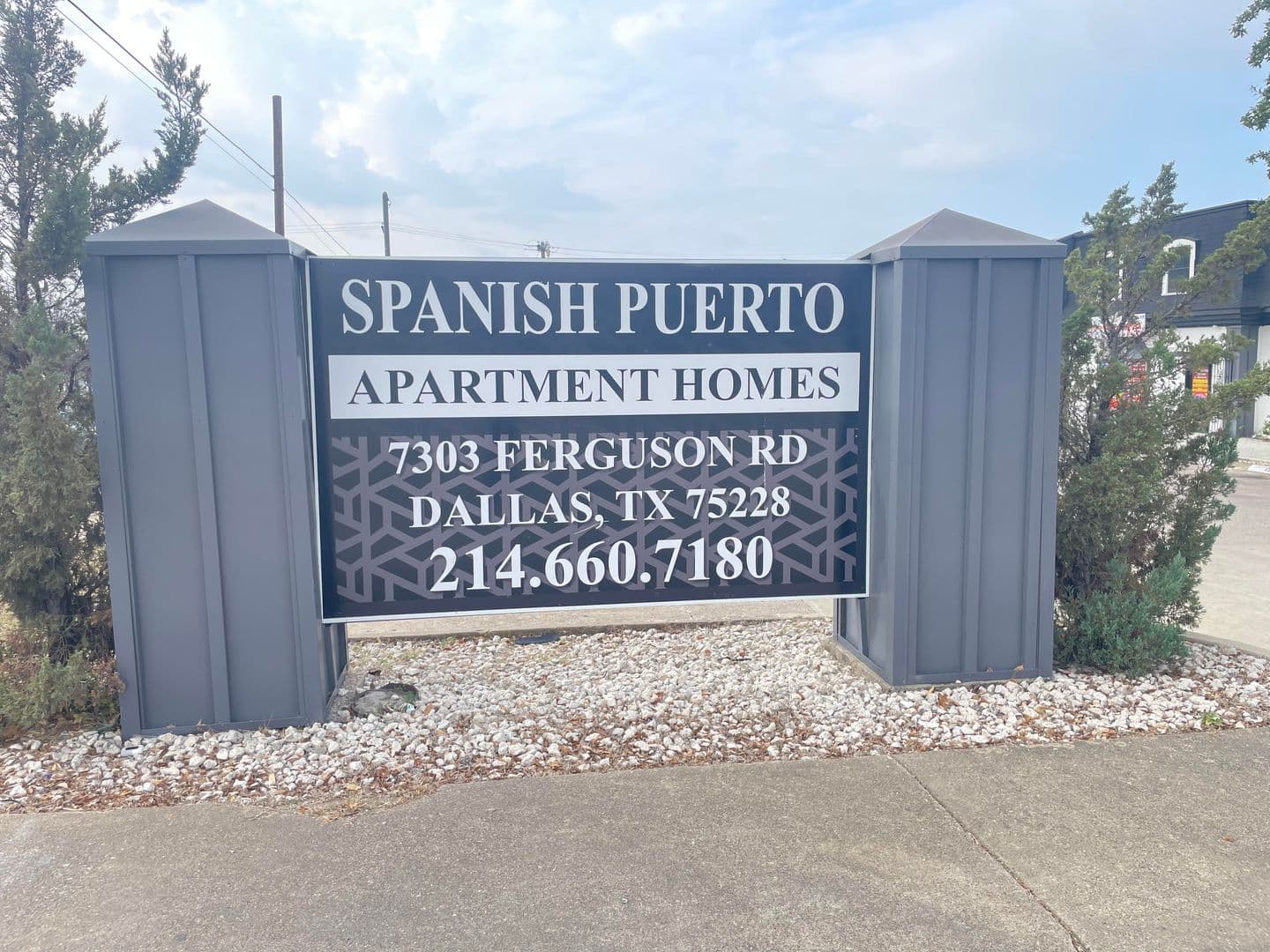 Dallas Apartment: 7303 Ferguson Rd
