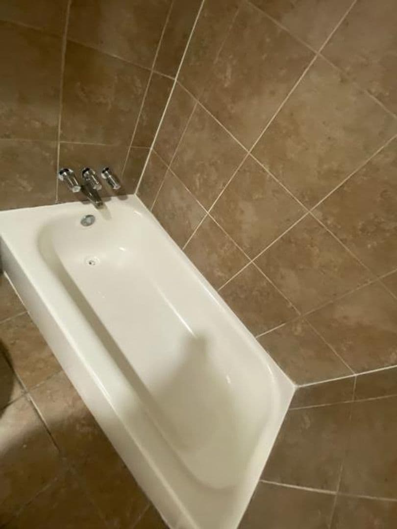Arlington Apartment: 1676 Carter Drive
