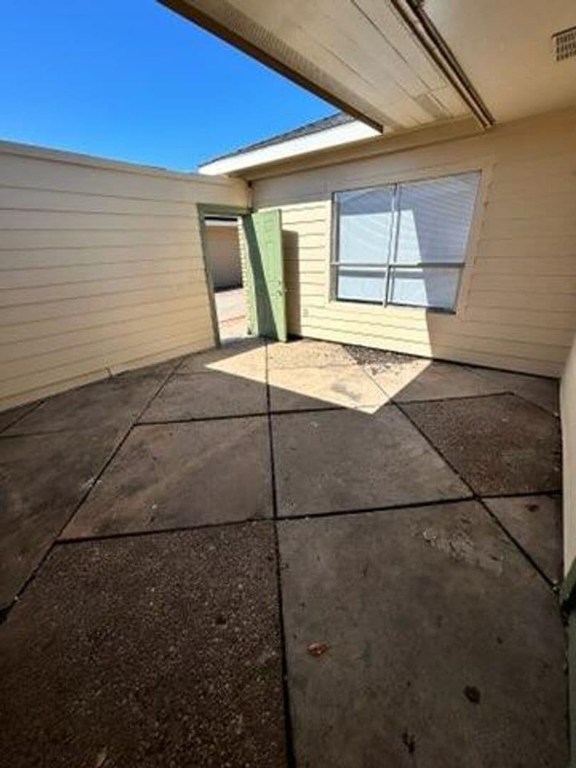 Arlington Apartment: 1676 Carter Drive