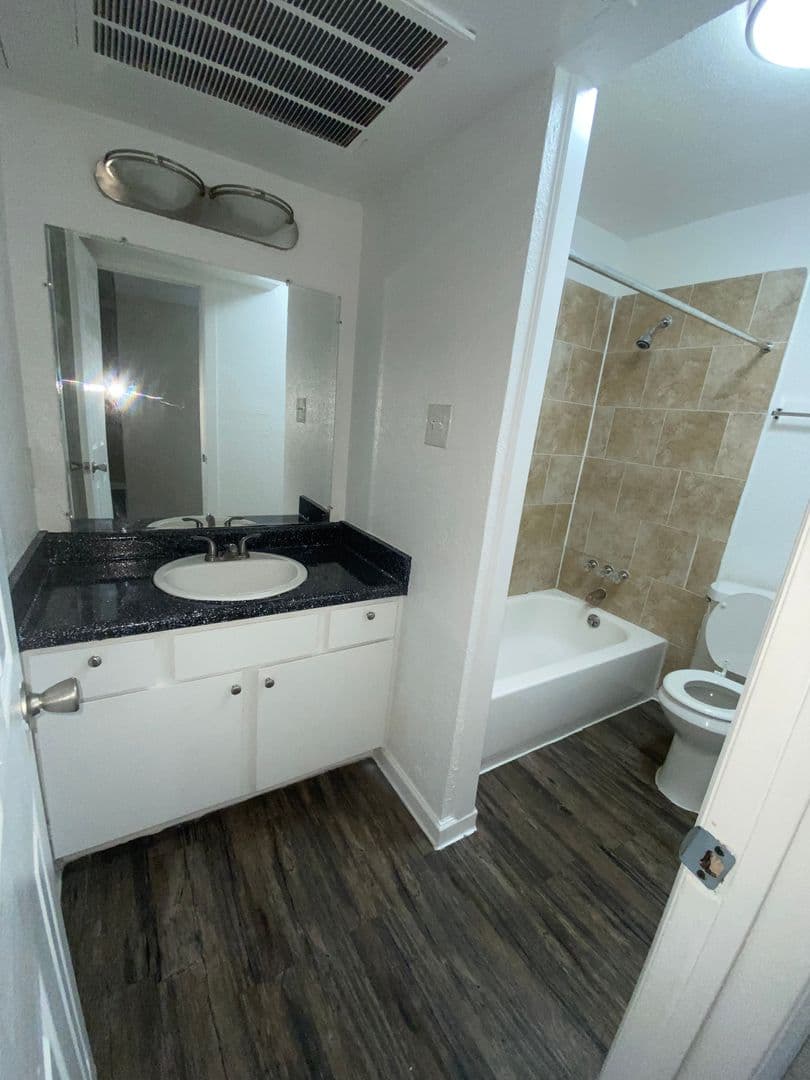 Dallas Apartment: 8039 Chariot Dr