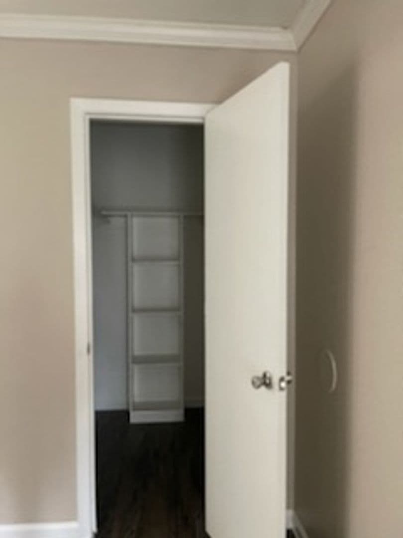 Dallas Apartment: 8039 Chariot Dr