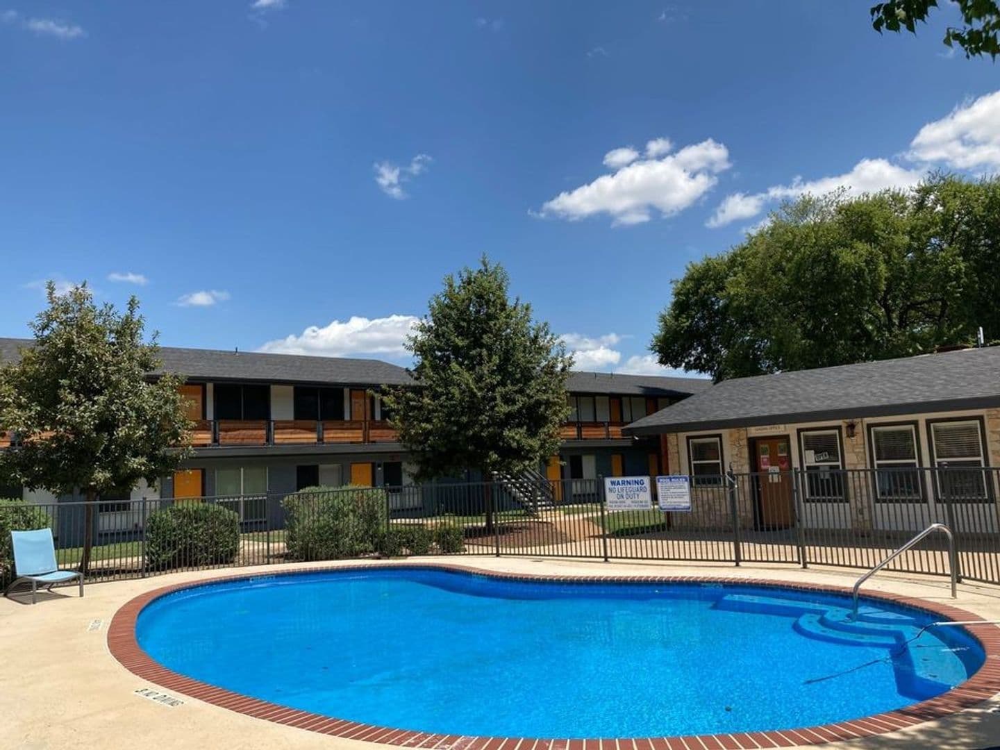 San Antonio Apartment: 462 Utopia Lane