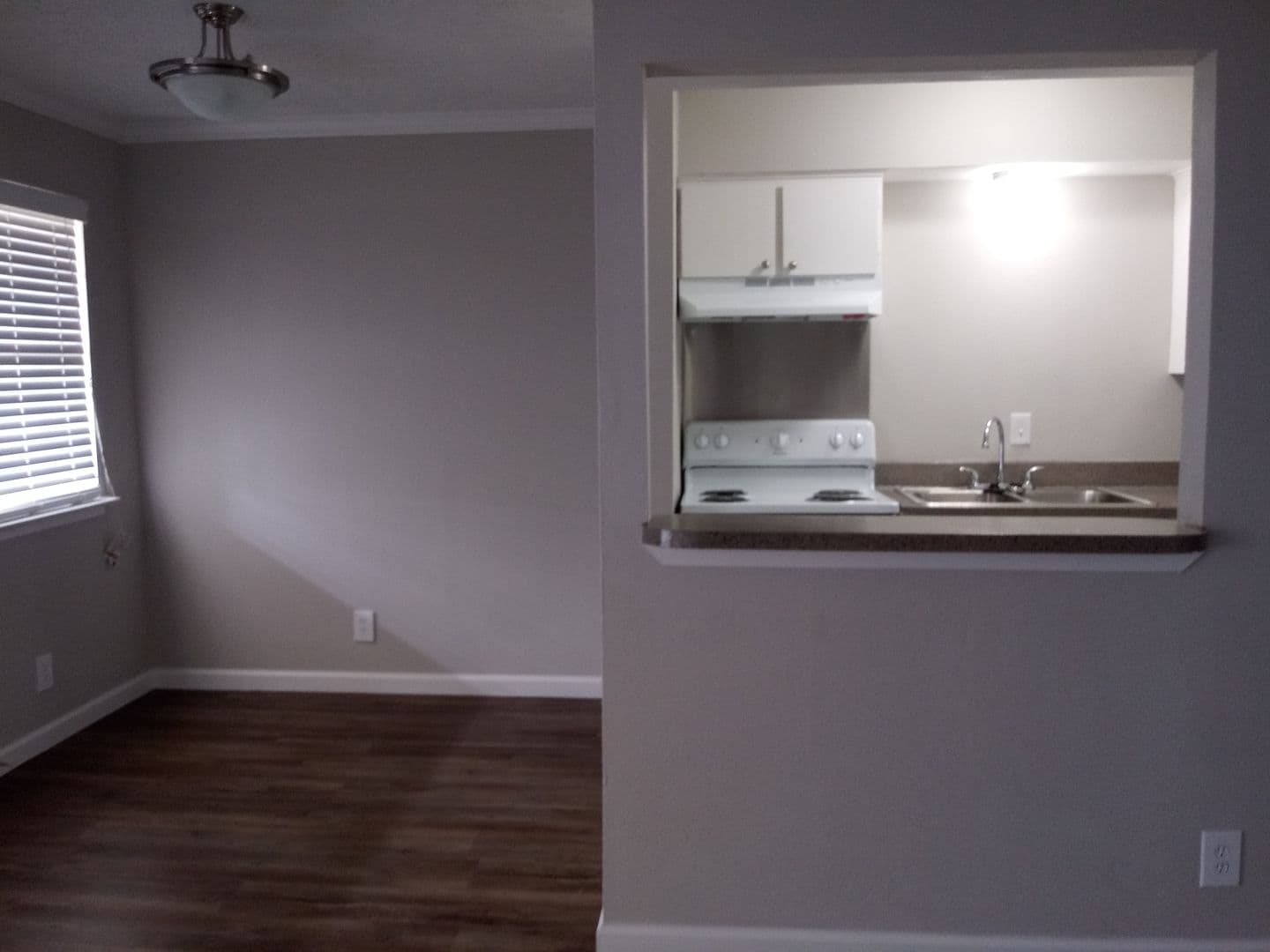San Antonio Apartment: 462 Utopia Lane