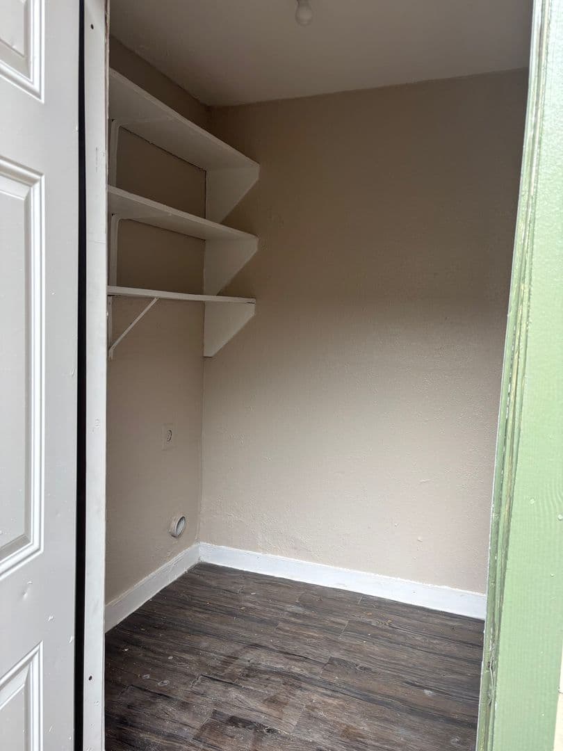 Arlington Apartment: 1676 Carter Drive