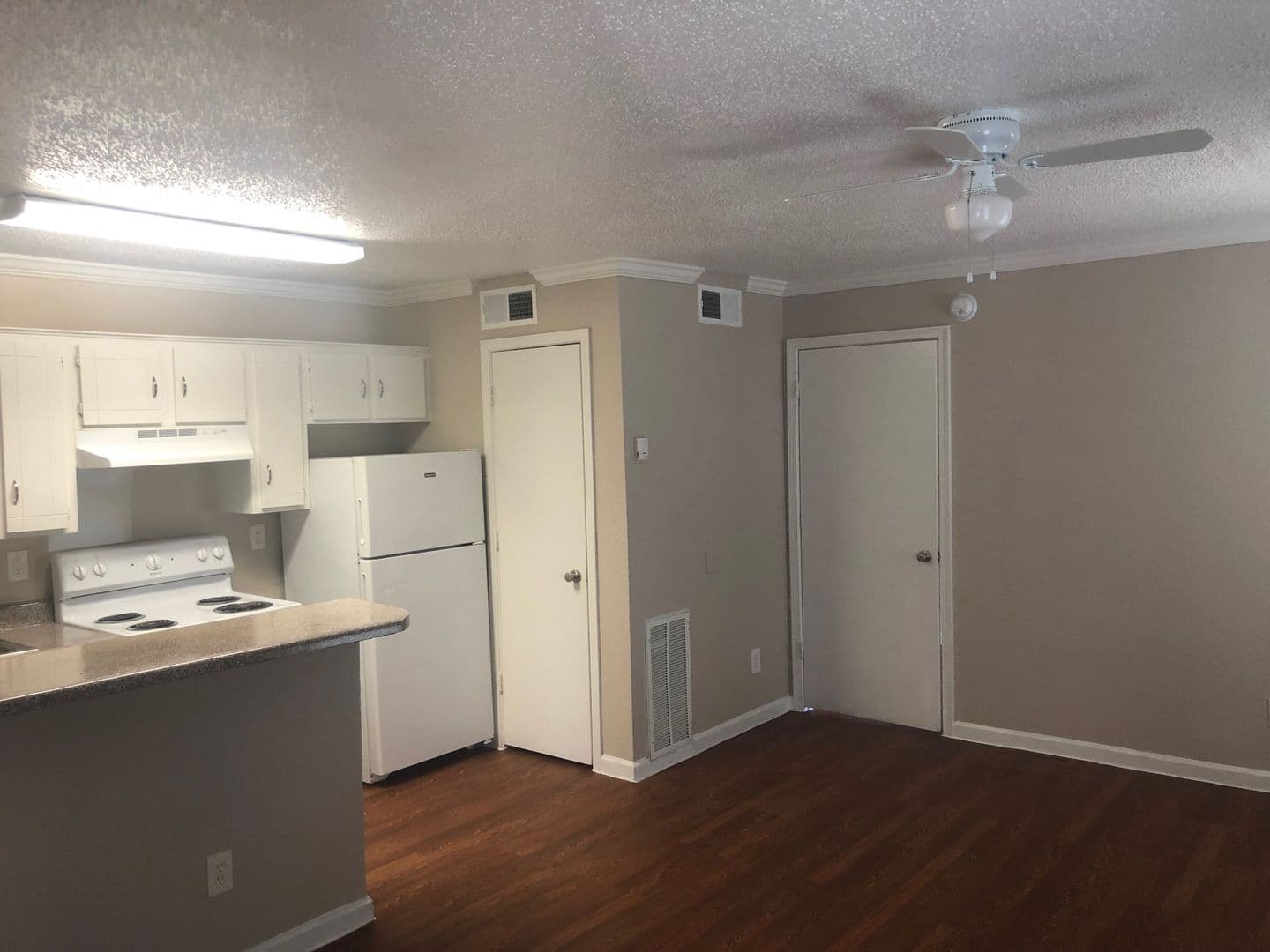 Dallas Apartment: 2722 S Buckner Blvd