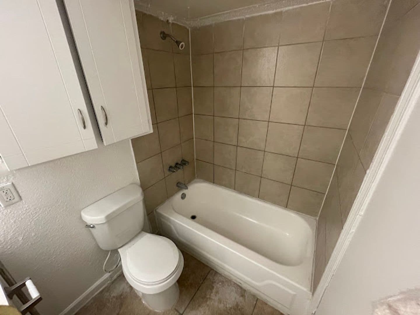 Dallas Apartment: 2722 S Buckner Blvd