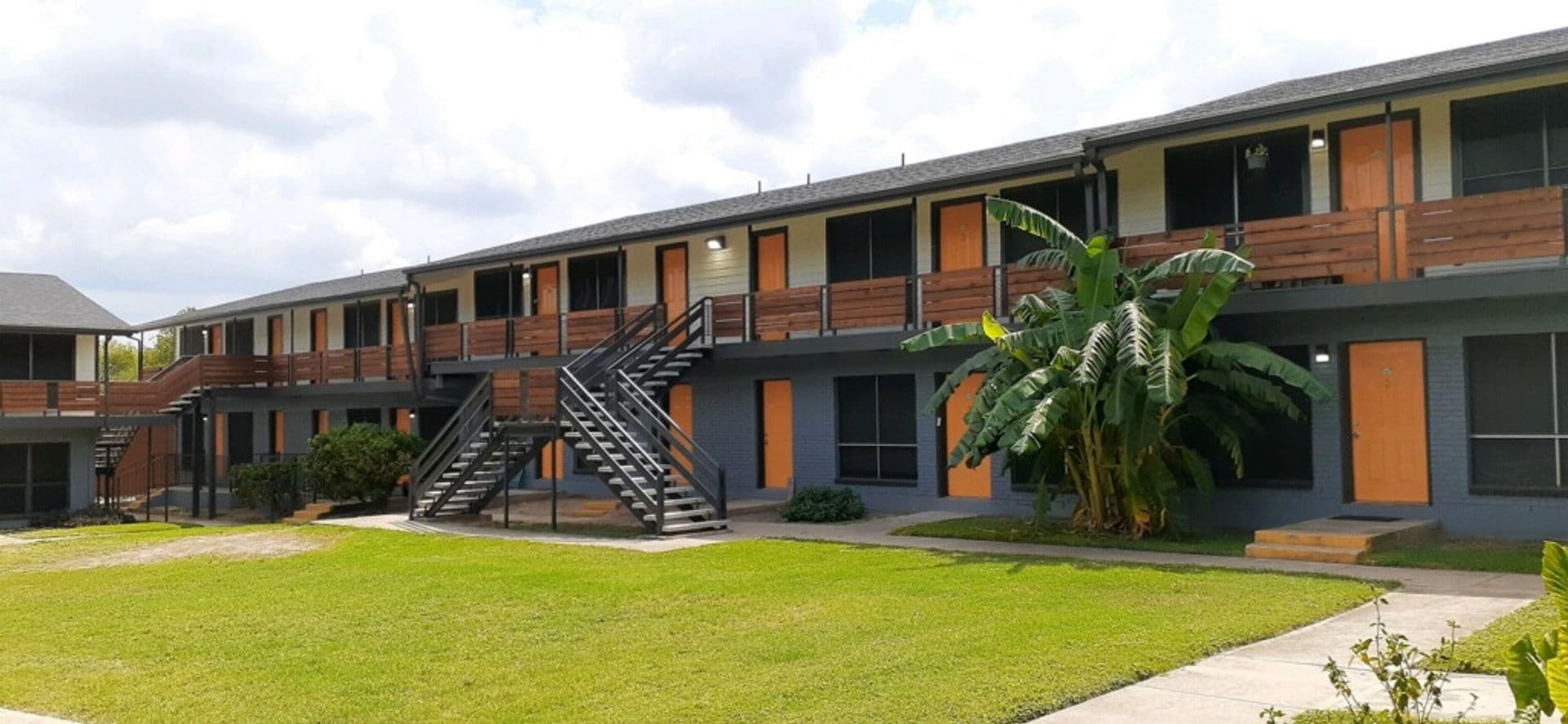 San Antonio Apartment: 462 Utopia Lane