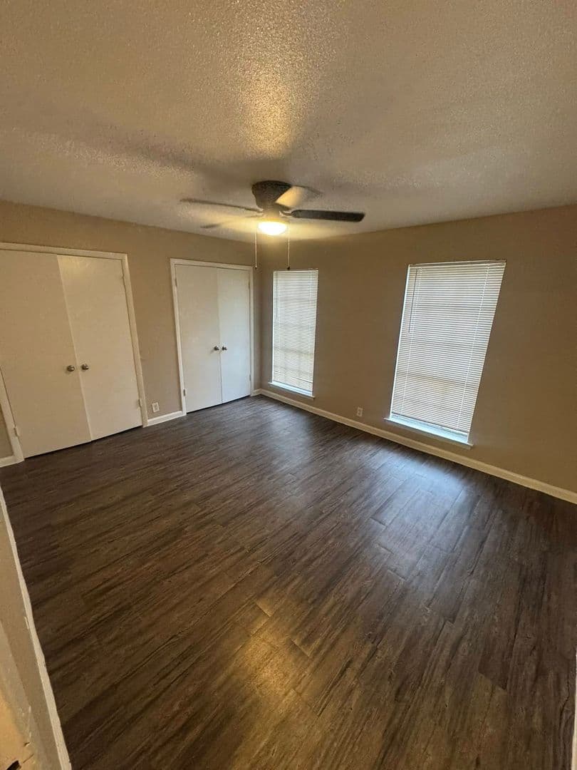 Dallas Apartment: 7303 Ferguson Rd