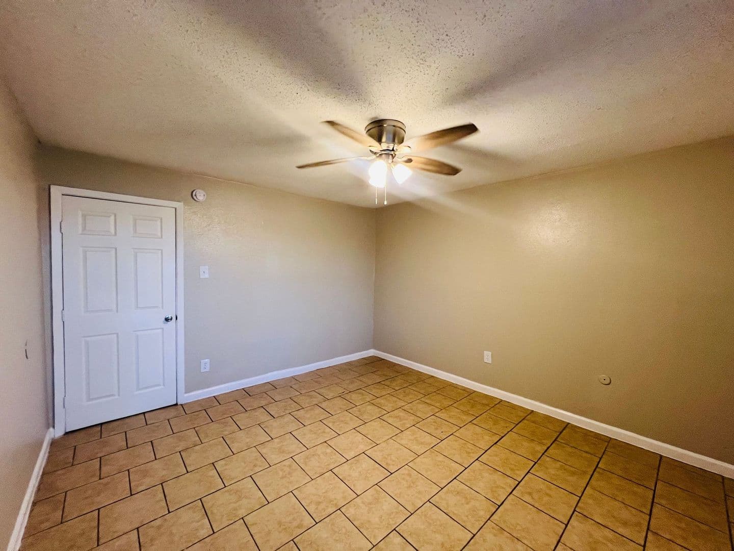 Mesquite Apartment: 2735 US 80 Frontage Road