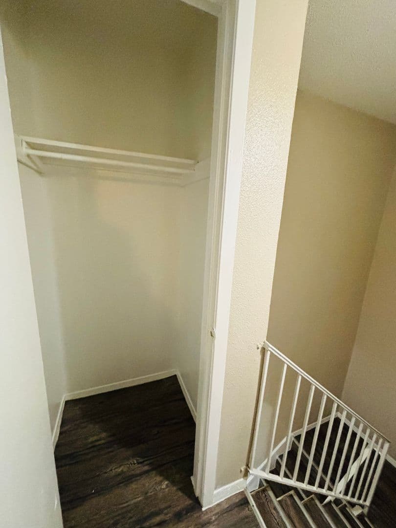 Dallas Apartment: 7621 Ferguson Rd