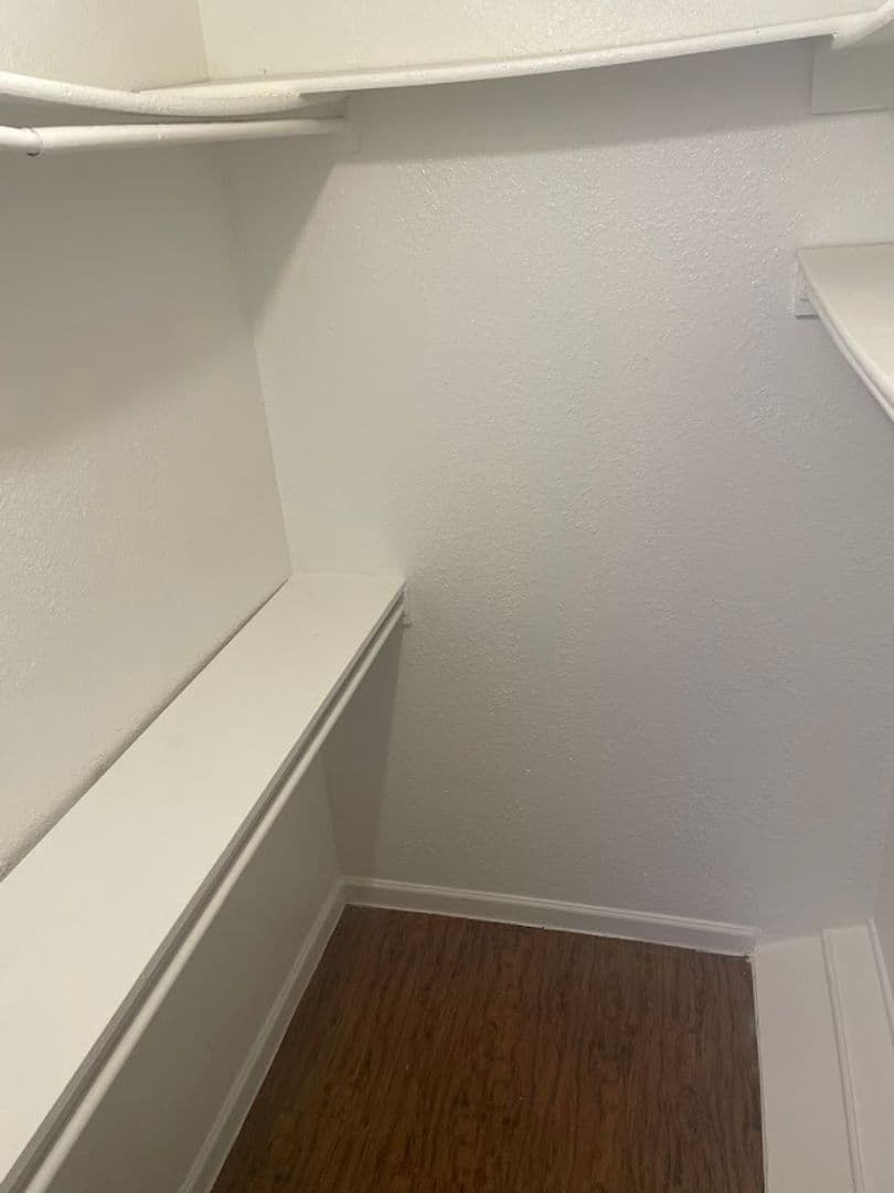 Dallas Apartment: 2722 S Buckner Blvd