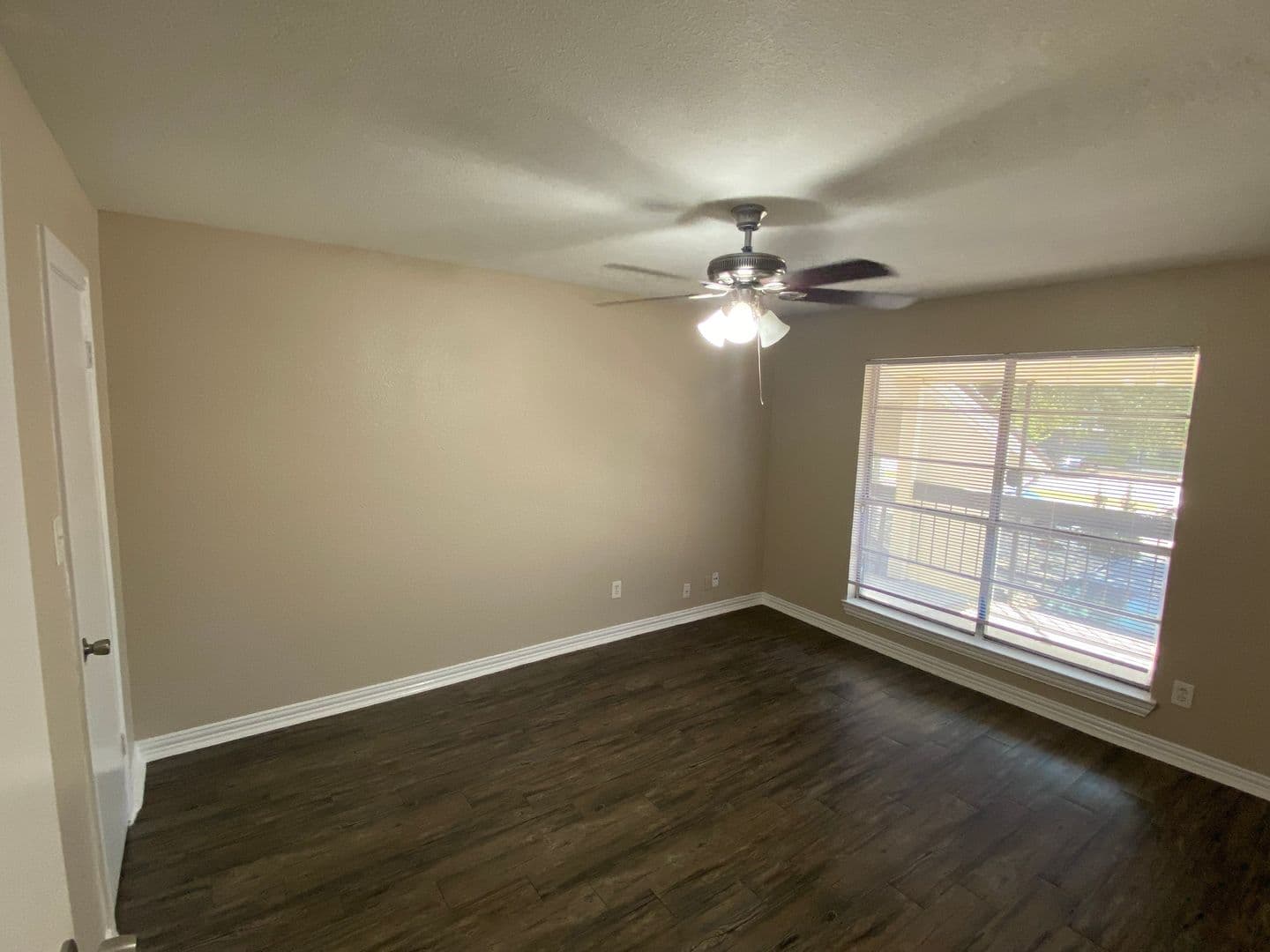 Dallas Apartment: 8039 Chariot Dr