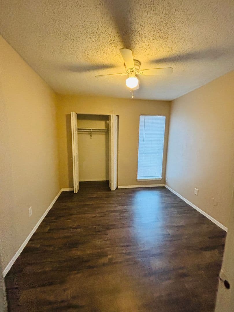 Dallas Apartment: 7621 Ferguson Rd