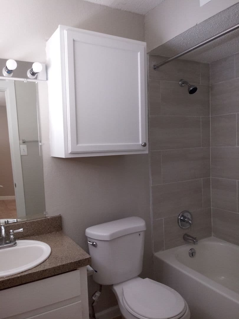 San Antonio Apartment: 462 Utopia Lane