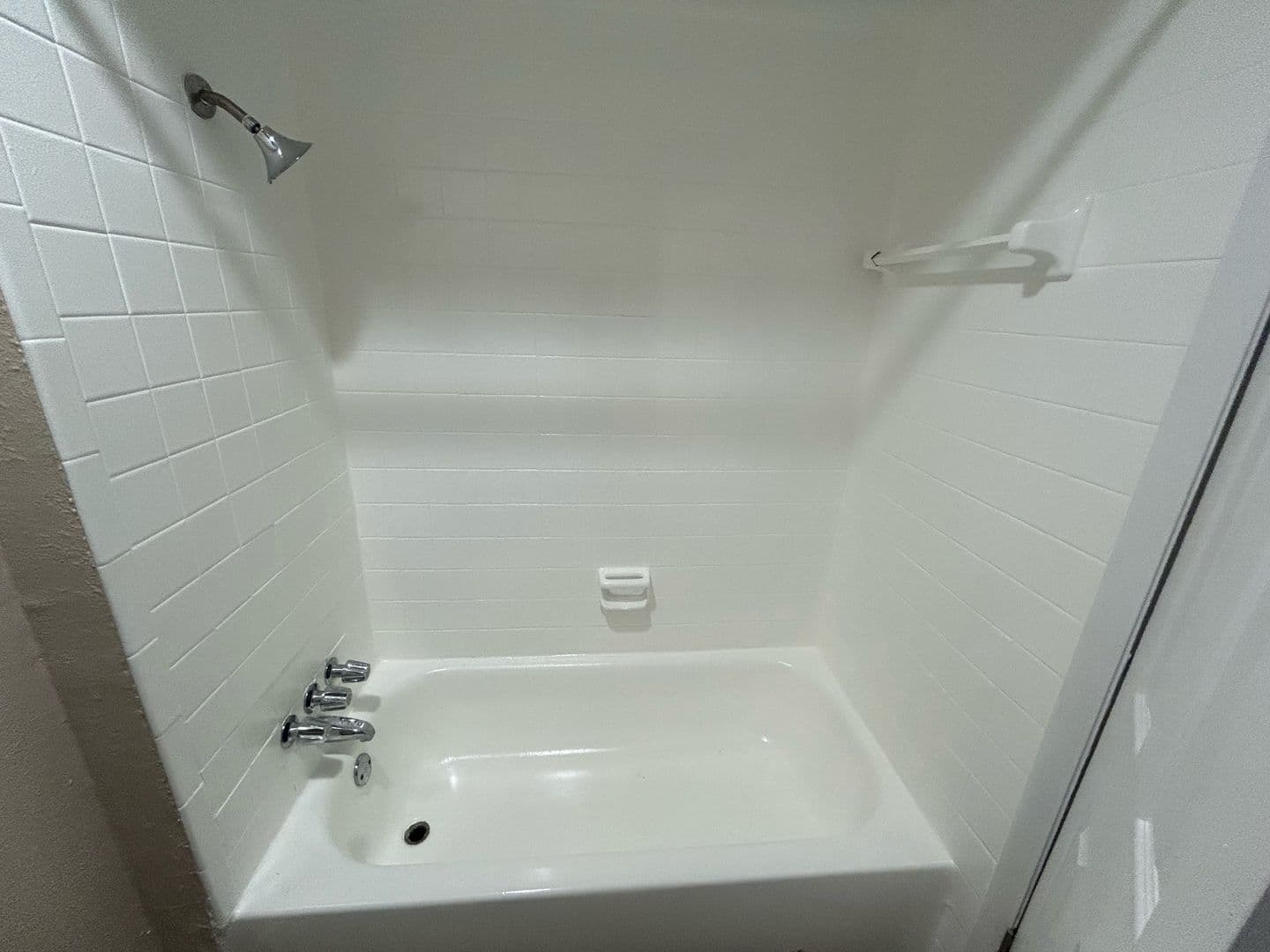 Arlington Apartment: 1676 Carter Drive