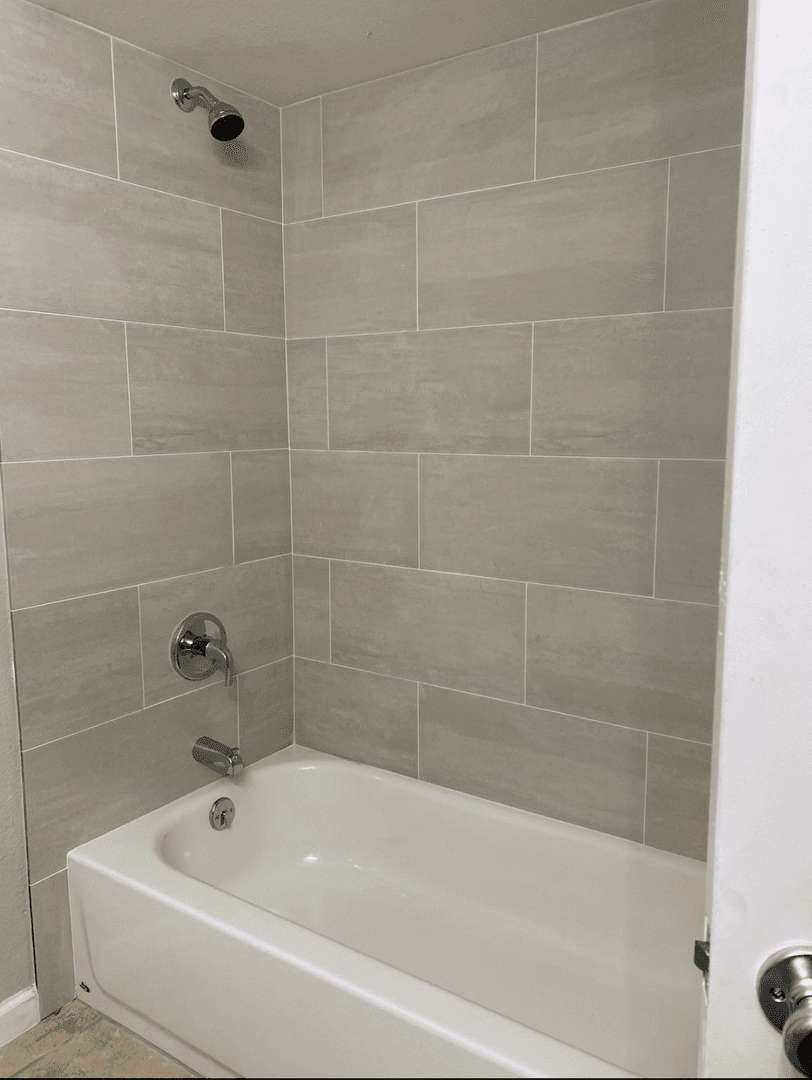 San Antonio Apartment: 462 Utopia Lane