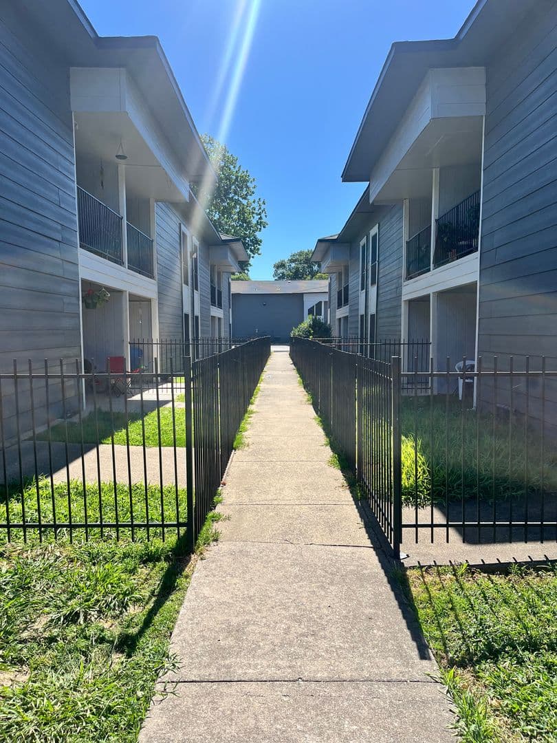 Dallas Apartment: 2838 Royal Lane