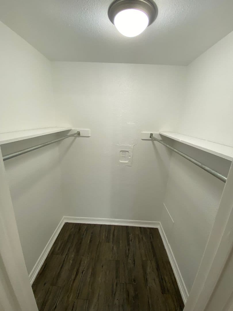 Dallas Apartment: 8039 Chariot Dr