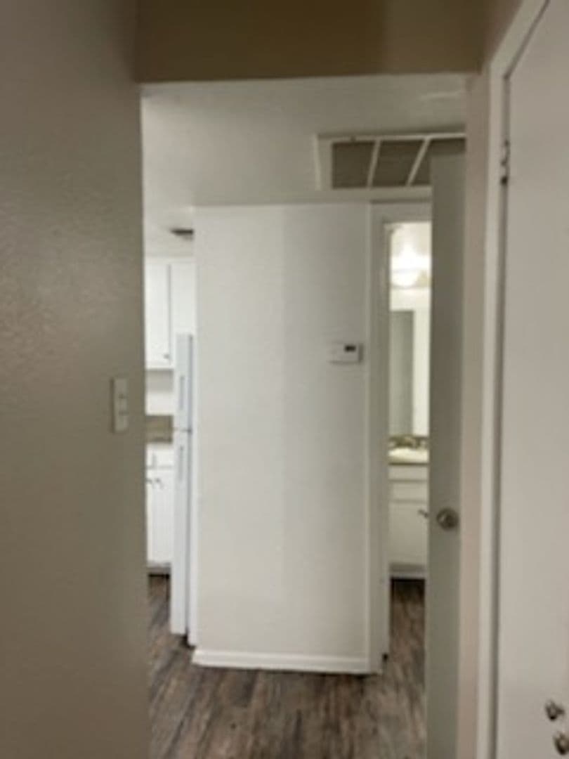 Dallas Apartment: 8039 Chariot Dr