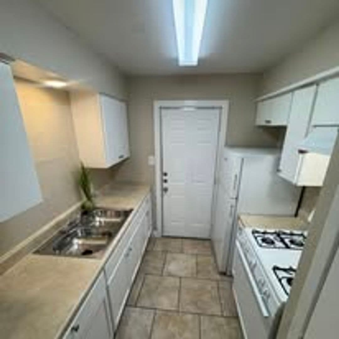 Dallas Apartment: 7303 Ferguson Rd