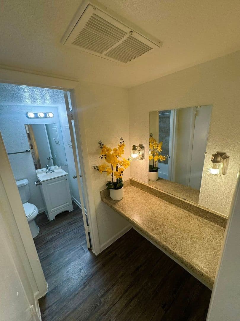 Dallas Apartment: 7303 Ferguson Rd