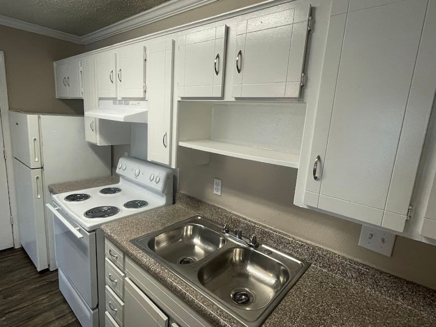 Dallas Apartment: 2722 S Buckner Blvd