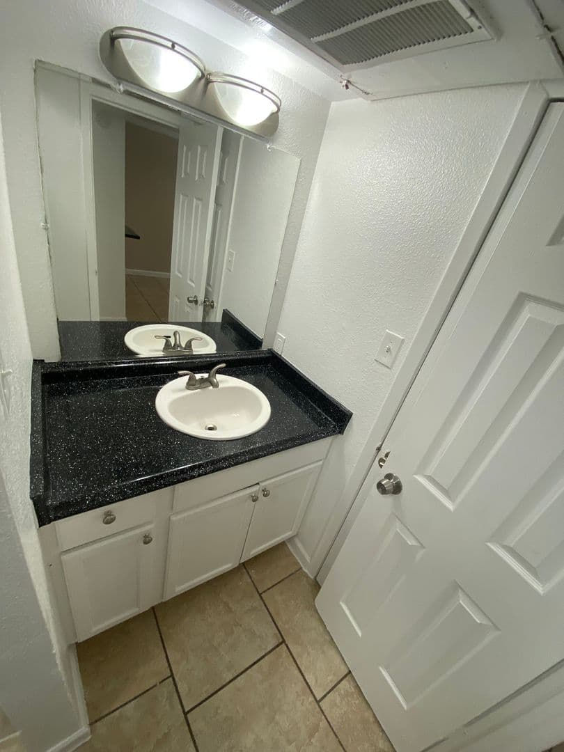 Dallas Apartment: 8039 Chariot Dr