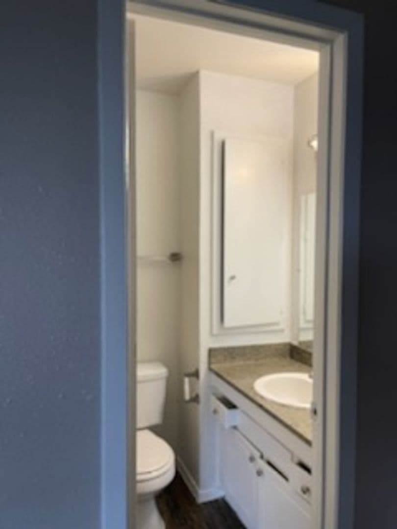 Dallas Apartment: 8039 Chariot Dr