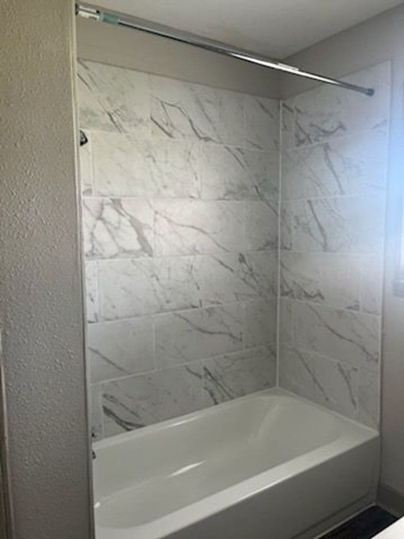 Corpus Christi Apartment: 100 Buccaneer Dr