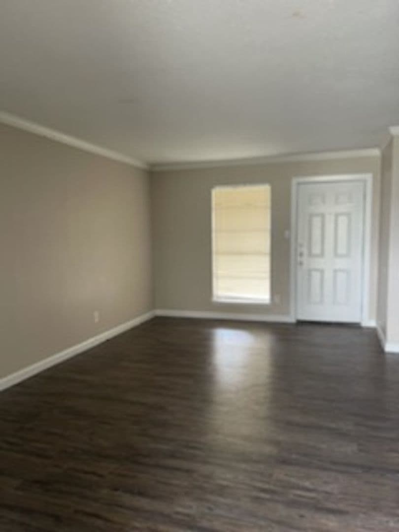 Dallas Apartment: 8039 Chariot Dr