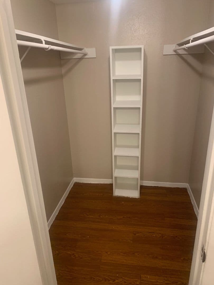 Dallas Apartment: 9874 Dale Crest Dr