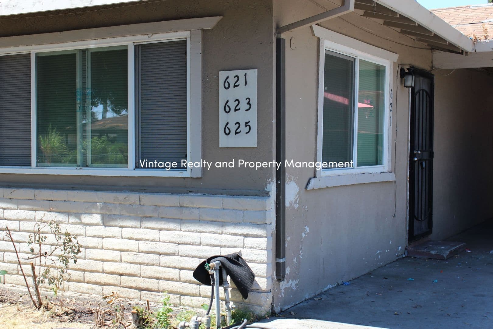 Stockton House: 623 Bedlow Dr.