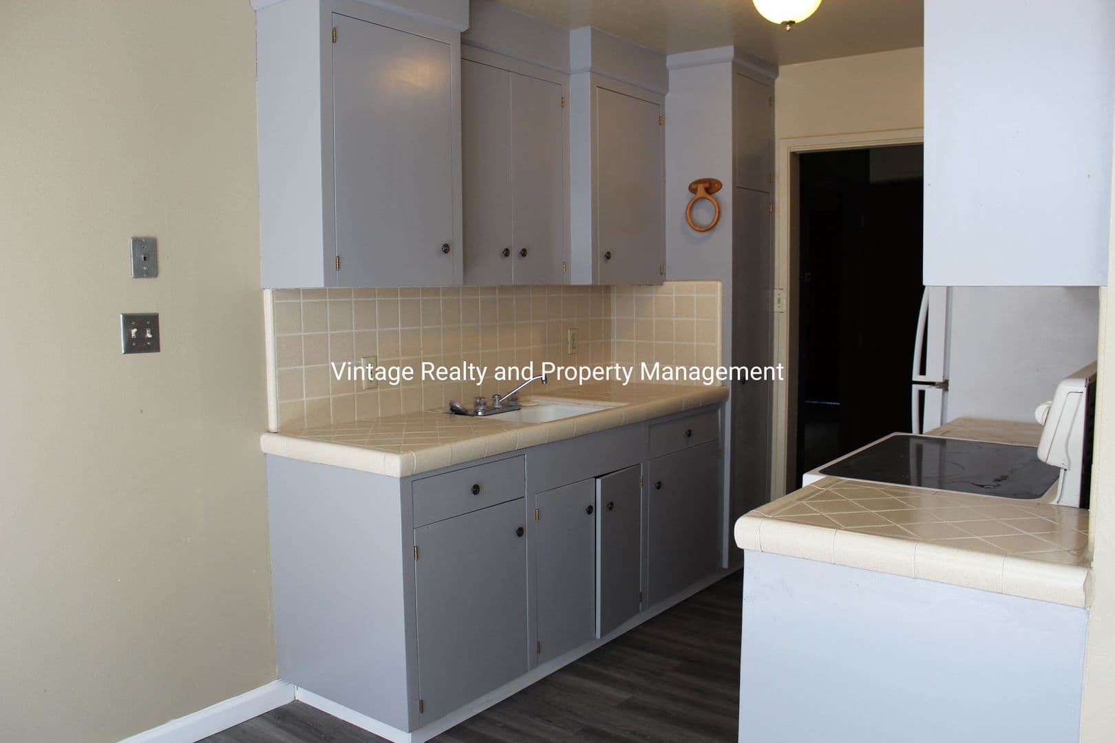 Stockton Apartment: 248 W Knoles Way