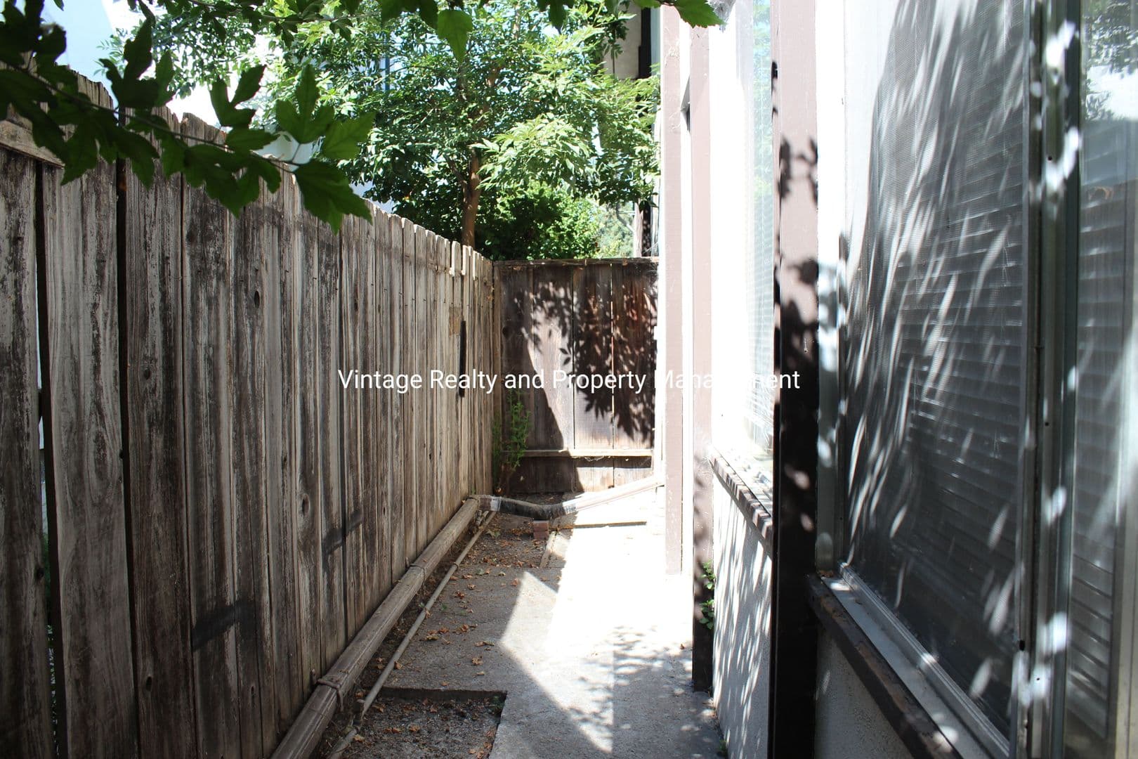 Stockton Apartment: 248 W Knoles Way