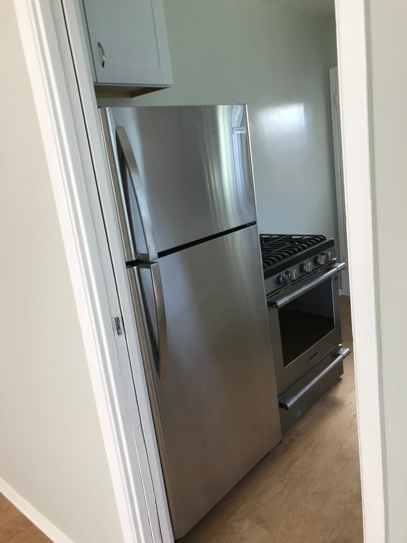 El Segundo Apartment: 413 - 415 1/2 Richmond Street