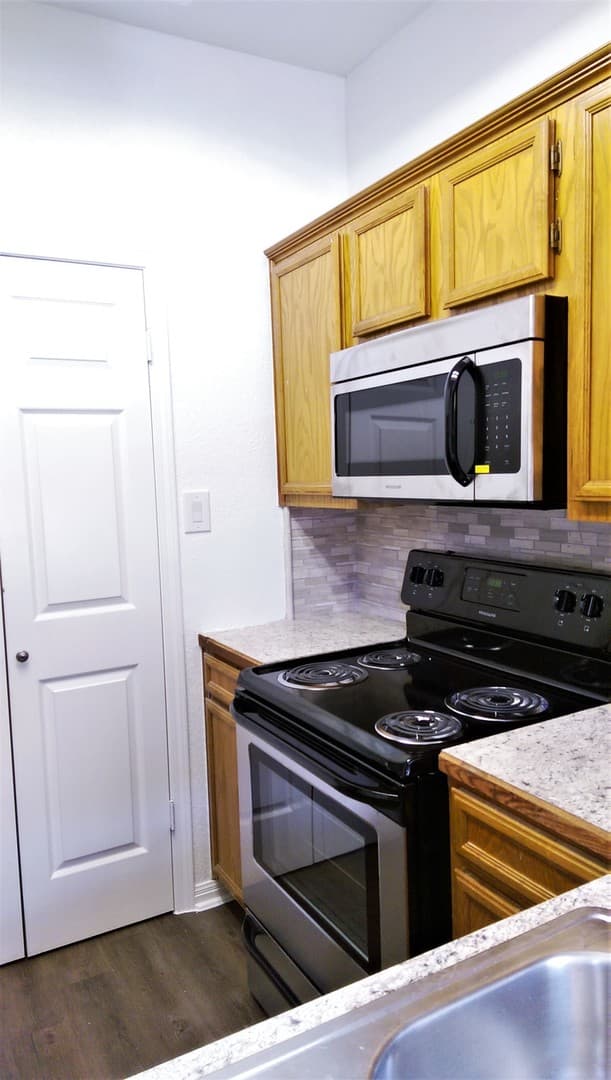Austin Apartment: 402 E. 30th Street