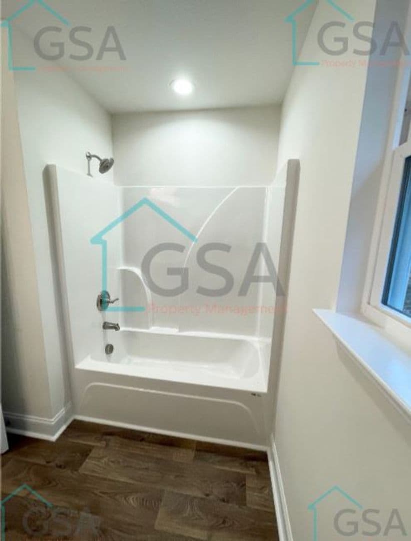 Easley Apartment: Liberty Drive & Old Liberty Road